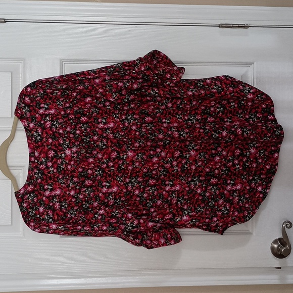 Torrid Harper Ditsy Floral Blouse - Picture 2 of 4